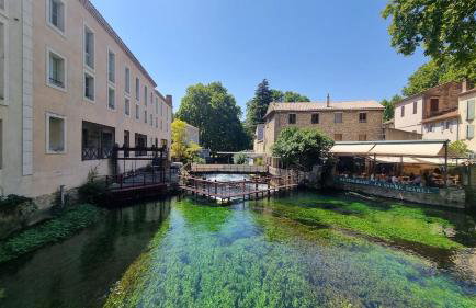 La Cour de Pétrarque - Foto 20