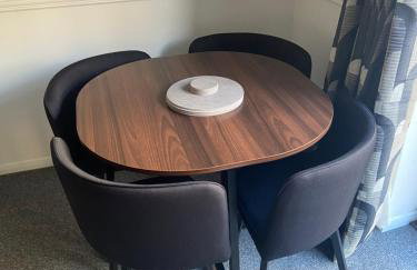 Home in Cwmbran with free onsite parking - Foto 7