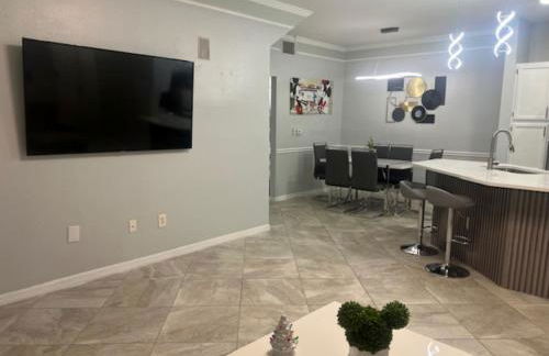 Magical Apartment DisneyFree ShuttleFree parking - Foto 25