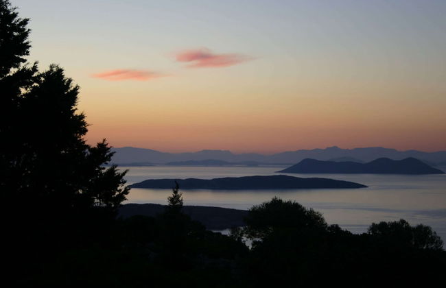 Spacious Villa in Vasiliki with Swimming Pool & Hot Tub - Foto 28