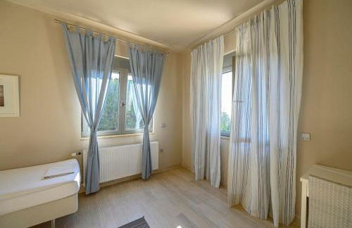 Villa Astoria - Photo 26