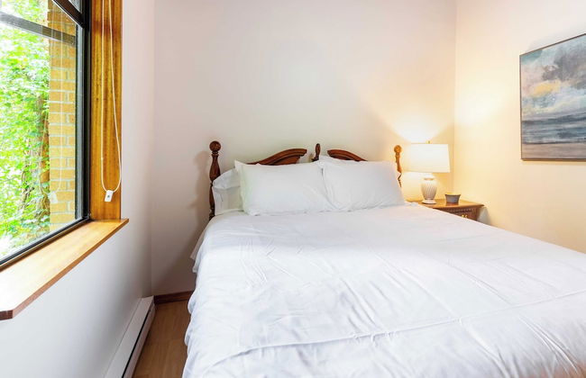 Goss Lake Getaway by Avantstay Lakefront Escape - Photo 31