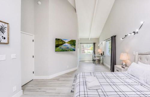 Luxury Family Home w AC and Patio near Meta and Stanford - Foto 28