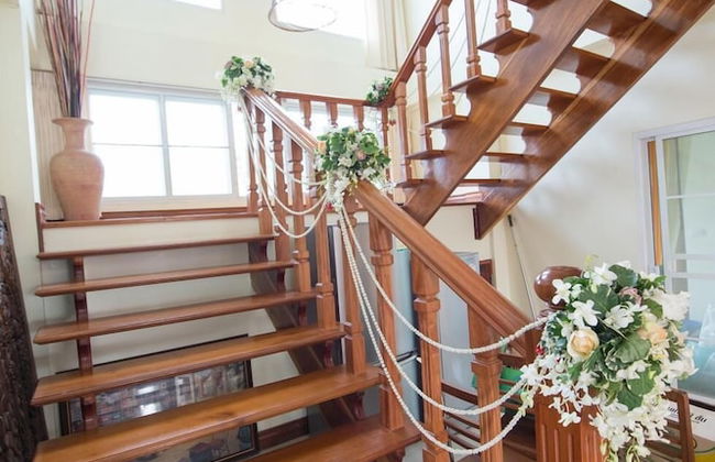 Tharnrarin Villa Suphan Buri - Photo 60