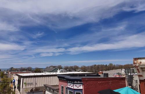 Luxury Downtown South Haven Condo With Rooftop Deck - Photo 52
