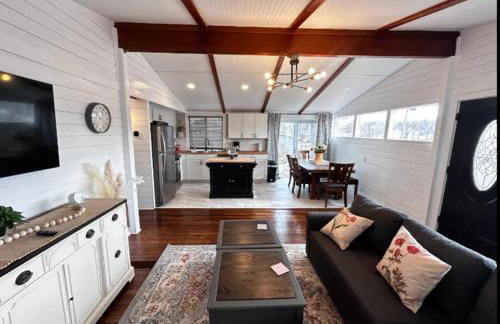 8th Street Haven - 3 bedroom House in DT Hamilton - Foto 9