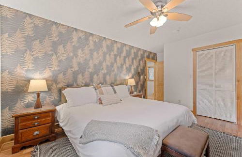 Cozy retreat on private estate with Hot Tub - Foto 35