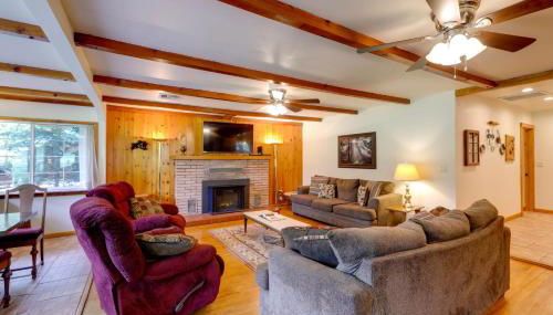 Cozy Cabin on 1 Acre in Premier Pine Neighborhood - Foto 5