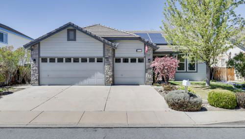 8 Mi to Dtwn Reno Cozy Sparks Escape with Fireplace - Foto 3