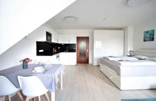 City Apartment - Old Main Bridge, own garage parking space - Foto 3