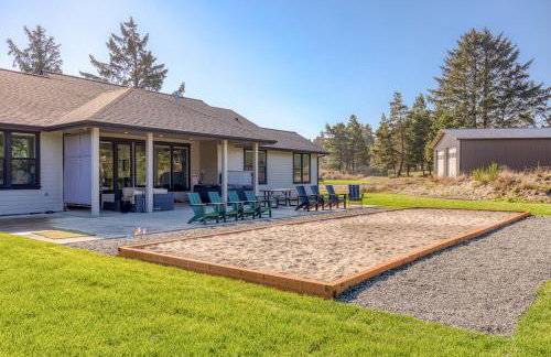 Gearhart Getaway - Gated Community Home w/ Hot Tub, Walk to Beach - Foto 4