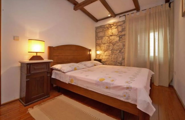 House Rilovic - Two Bedroom House With Swimming Pool and Jacuzzi - Foto 3