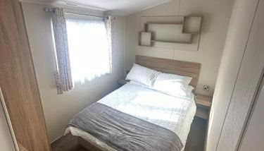 4 Bed 10 Berth Caravan Seawick Holiday Park - Foto 5