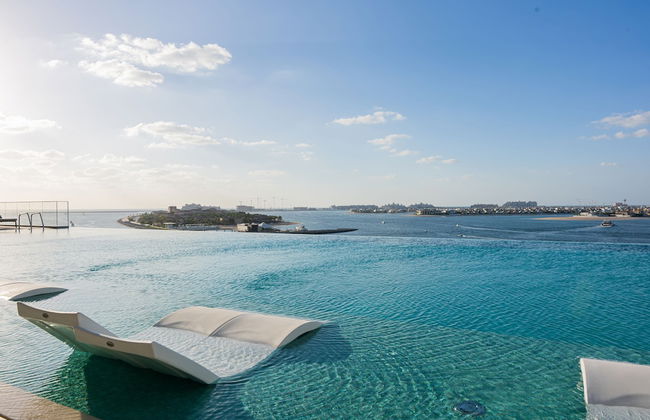 YOUR STAY Apartments Luxury Beachfront Living - Photo 42