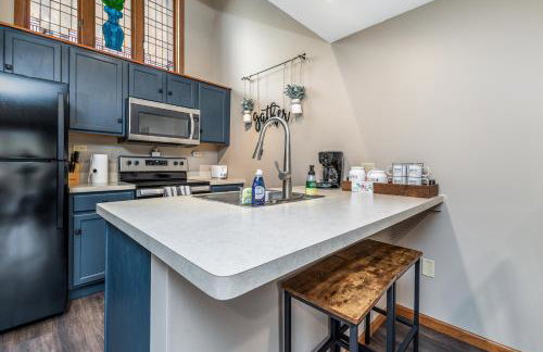 Cozy at Creekwood Getaway - Foto 25