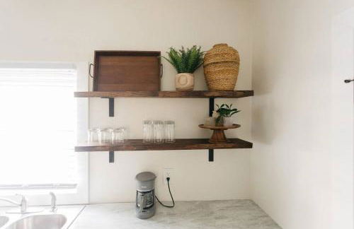 Beautiful Cape Cod House in Central Location - Foto 20