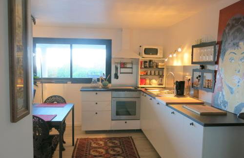 Plage et centre à 15 minutes à pied - stationnement gratuit et facile - Foto 9