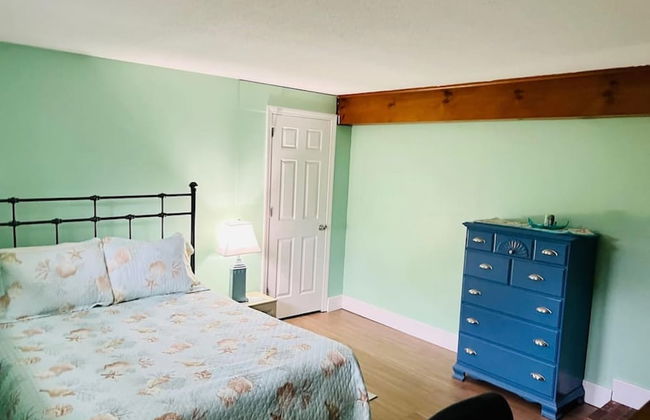 Hadley Amherst Location Explore the Valley Colleges - Foto 20