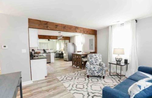 MidtermLongterm Buckroe Beach Bungalow EV chrg - Foto 1