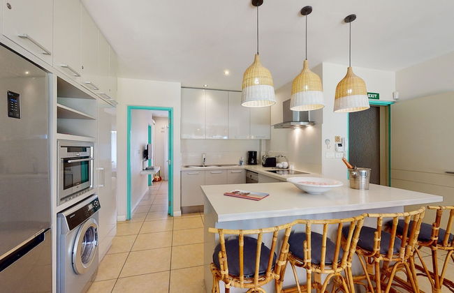 Bon Azur Beachfront Suites & Penthouses with LOV - Photo 22