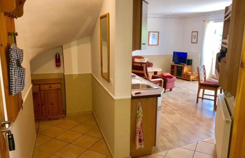 Ein-Steinwurf-zum-Ostseestrand-Ferienwohnung-Martha-mit-Terrasse - Foto 11