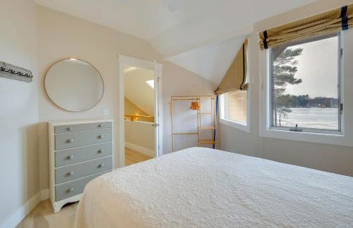 Elk Rapids Condo with Balcony Overlooking Elk Lake! - Foto 17