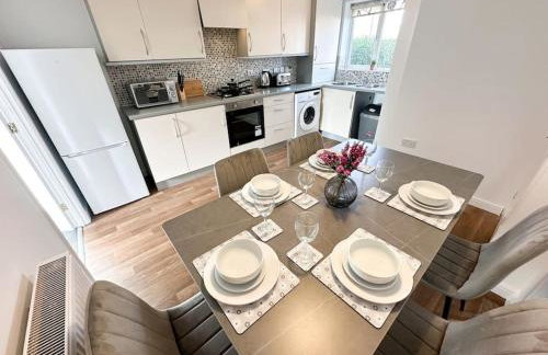 No.32 by Blue Skies Stays - Photo 3