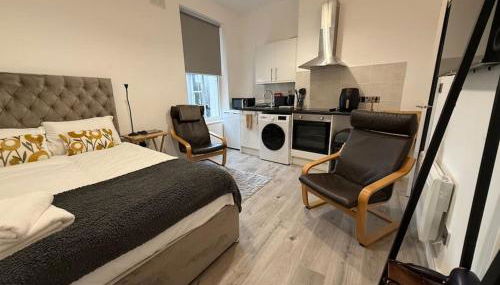 Cosy Studio Central Colwyn Bay F2 - Foto 1, stove