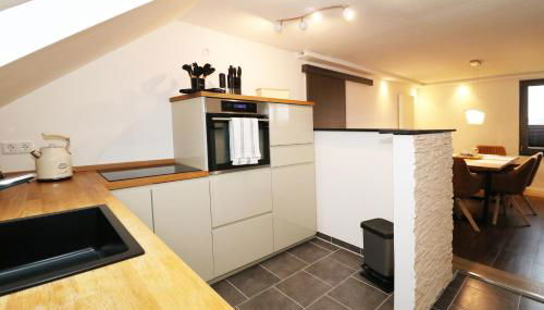 Ferienwohnung 5 - Photo 4, stove