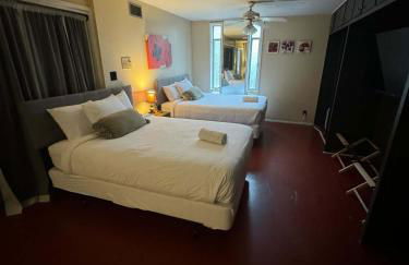 Midcentury Modern - Pool & Hot tub - Retro Retreat - Foto 56