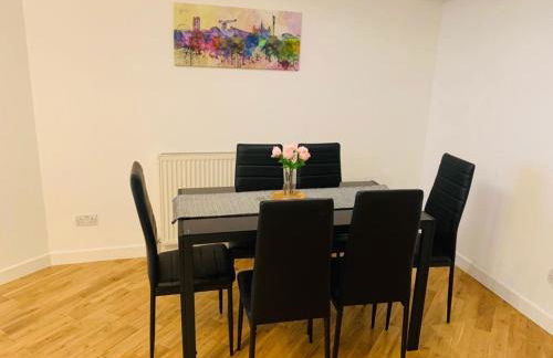 Modern 2 Bed Apartment, Close to Gla Airport & M8 - Foto 6