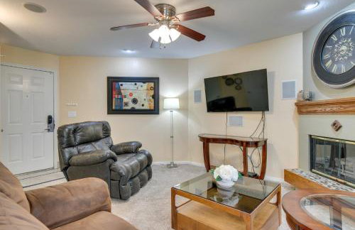 Englewood Apt with Patio in Denver Tech Center - Foto 4