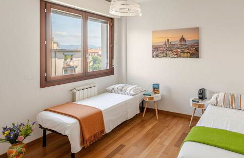 Spacious, with private Parking, 2 bedrooms 2 bathrooms - Comfortable and Bright Apartment in Florence with Private Parking Garage - Just Few Minutes walking From Historic Center - Foto 3