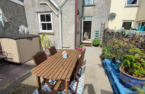 Perfect for Snowdon. Groups, families+dogs welcome - Photo 10