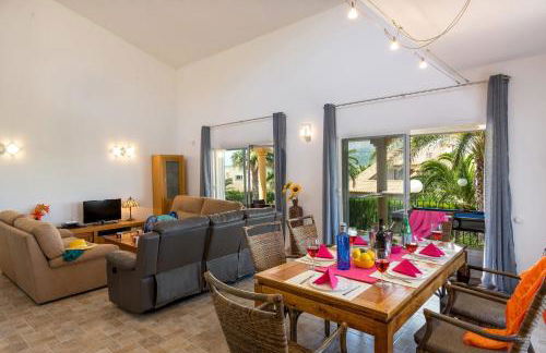 Villa Cabriel by Villa Plus - Photo 23