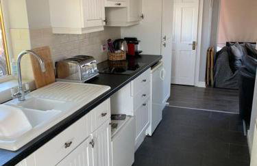 The Bungalow - Photo 77