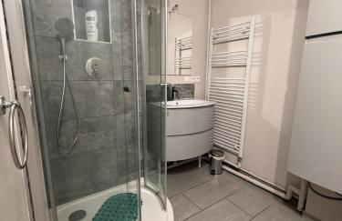 Liberte-Apartment with parking - Photo 11