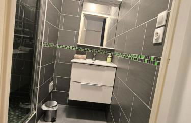 LeRelaisdOdile - Idéal PRO & Couple - Studio Cosy - Proche Metro - Parking Gratuit - Mons-en-Barœul - - WIFI HD - Smart TV - Entrée Autonome - Foto 16