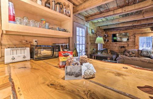 Secluded Vanderbilt Cabin, 9 Mi to Treetops! - Foto 12