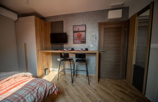 Manoir Apartments - Photo 22