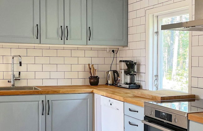 4 Person Holiday Home in Djurhamn - Photo 13