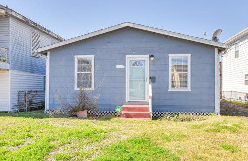 Less Than 1 Mi to Beach! Family-Friendly Galveston Home - Foto 3