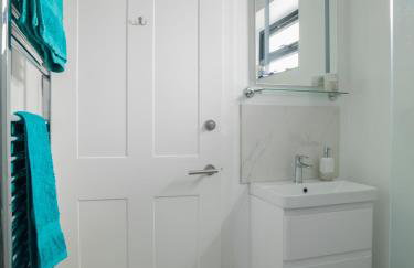 Stunning modern apartment in the Cotswolds sleeps six - Foto 45