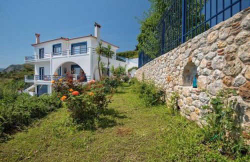 Blue Dream Villa Kymi Evia-Platana Village - Photo 25