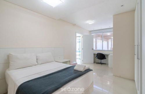 Duplex c/ piscina 800m da praia em Jurerê DME025 - Foto 12