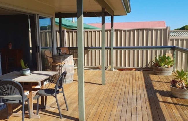 Trading Places - Photo 13