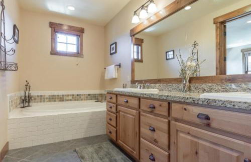 Lodges 1132 - 3 bedroom Townhome on Golf Course - Photo 2