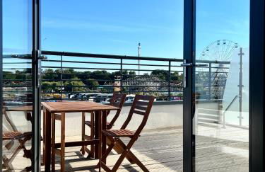 SoHot Stays Sea View Apartments- central location- sleeps 4 - Foto 24