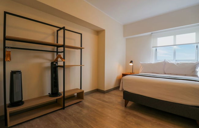 w Majestic 2BR w Modern Balcony in Miraflores - Photo 15