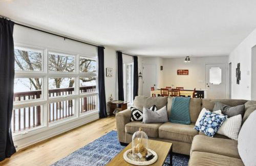 Lake Cabin; Renovated, Flat Lot, Dock, Sandy Beach, Many Games and Lake Toys! - Foto 39